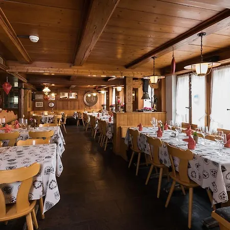 Hotel Restaurant Hirschen 2*