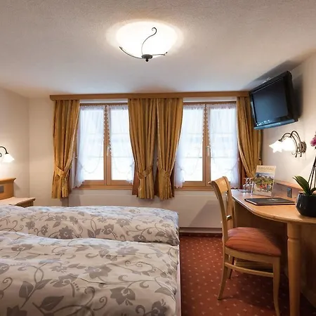 Hotel Restaurant Hirschen 2*