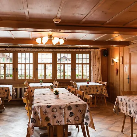 Hotel Restaurant Hirschen 2*