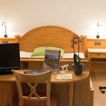 Hotel Restaurant Hirschen Unterseen